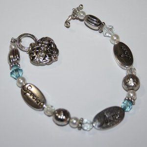 Beautiful silver Special, Aunt, Love Heart charm bracelet 8" long